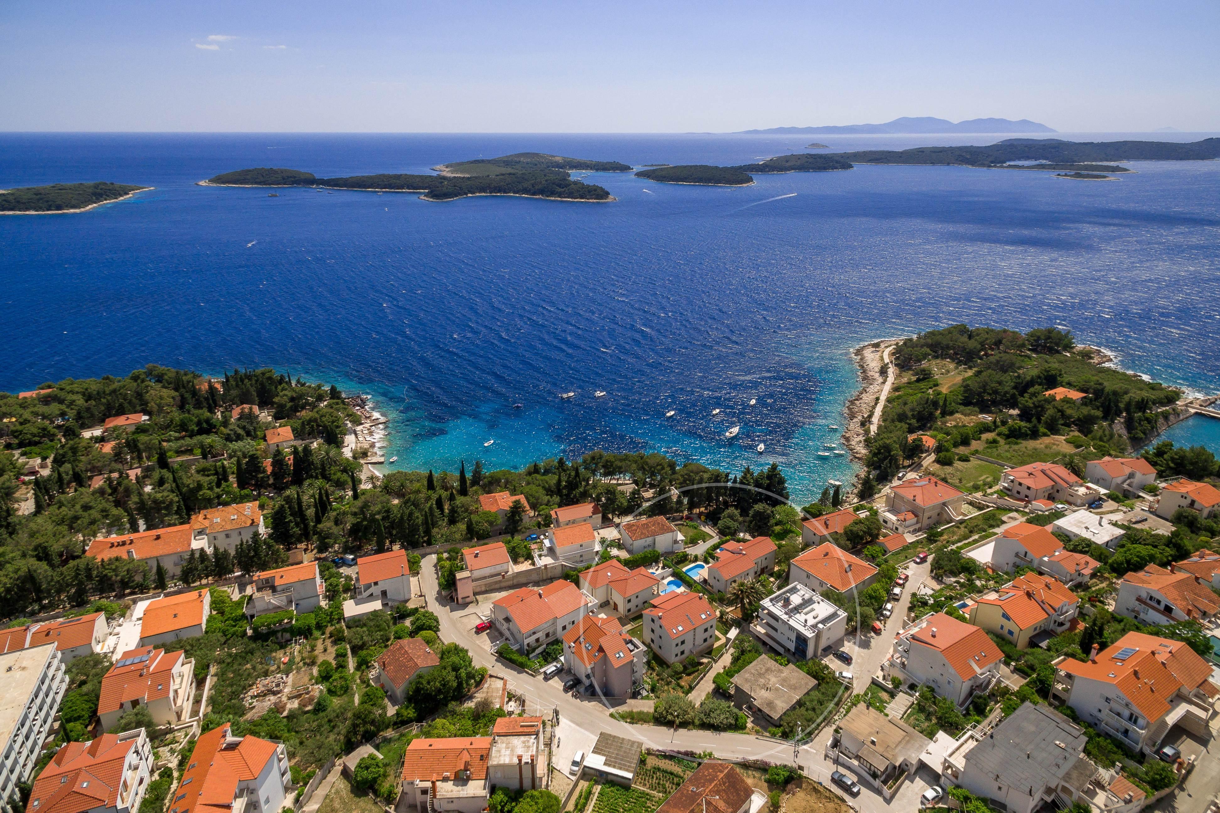 Pharia Hotel And Apartments - By The Beach Hvar Town Exterior foto